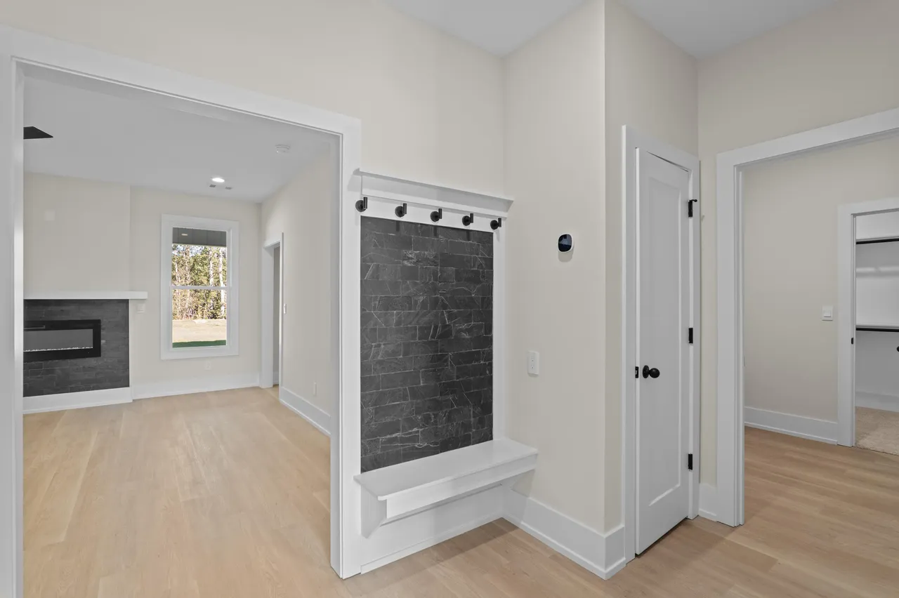 8074bb59593354780fd0cdf4d4eccf19l-m4060684721rd-w1280_h960